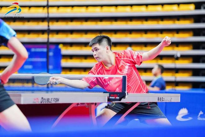 三人前插不 三人前插不